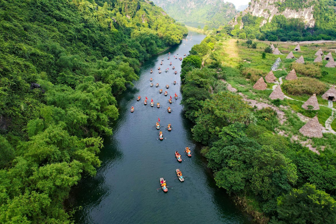 Day 04 – Ninh Binh Tour & Flight to Da Nang